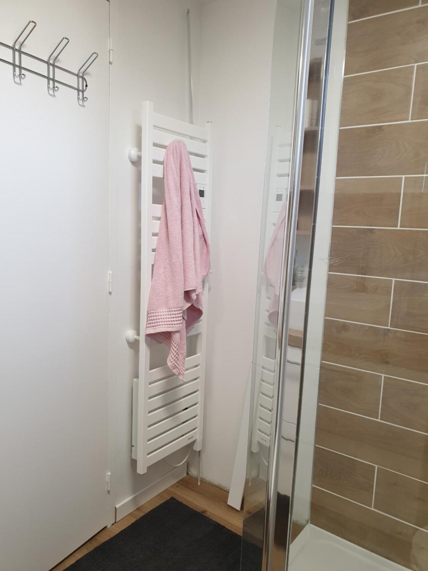 Chambre Privee Dans Petite Maison Typique Montivilliers Kültér fotó
